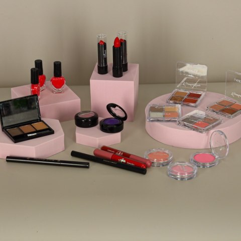 Kuferek zestaw kosmetyków do makijażu domowe spa walizka XXL